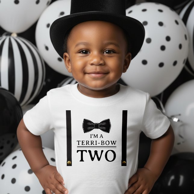 Camiseta Suspensórios de laço duplo para o 2º aniversário d (2nd Birthday Terri-Bow Two Bowtie Suspenders Toddler T-shirt
)
