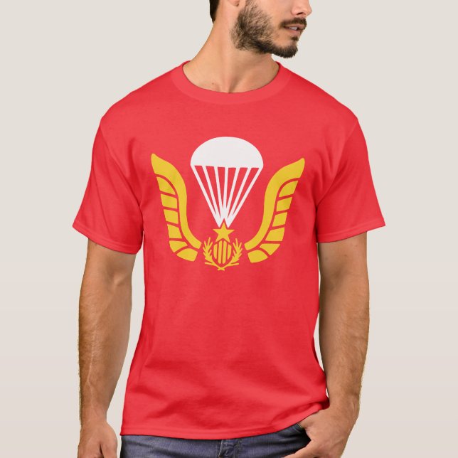 Camiseta SVN Basic Airborne Badge South Vietnamese Army (Frente)