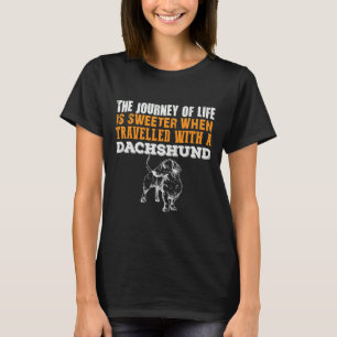 Camiseta Sweeter Travelled With A Dachshund