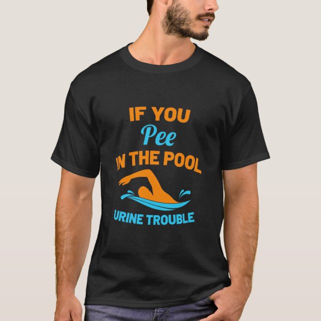 Camiseta Swimmer Pee Na Piscina (Frente)