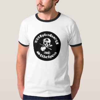 Camiseta T do uísque e da campainha dos homens dos pontos