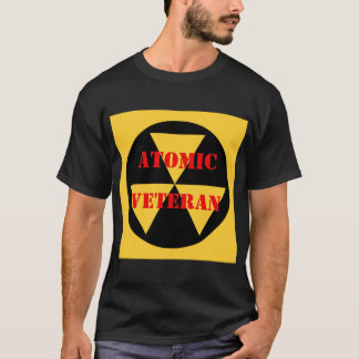 Camiseta T Shirt Atomic Veteran com Símbolo de Radiação