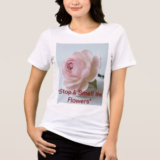 Camiseta "T-Shirt de Arte de Flor Humano"