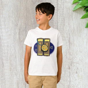 Camiseta Tábuas de Pedra Antigas com Amuleto de Pentagrama