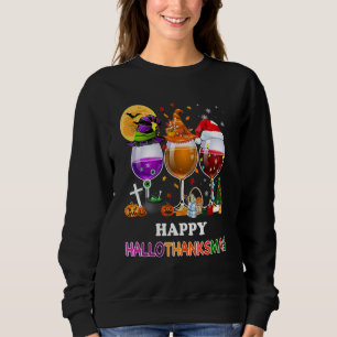 Camiseta Taças de Vinho Feliz Hallothanksmas Chapéu de Brux