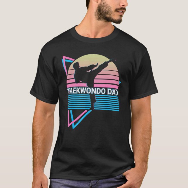 Camiseta Taekwondo Clássico Pai Karatê Retro (Frente)