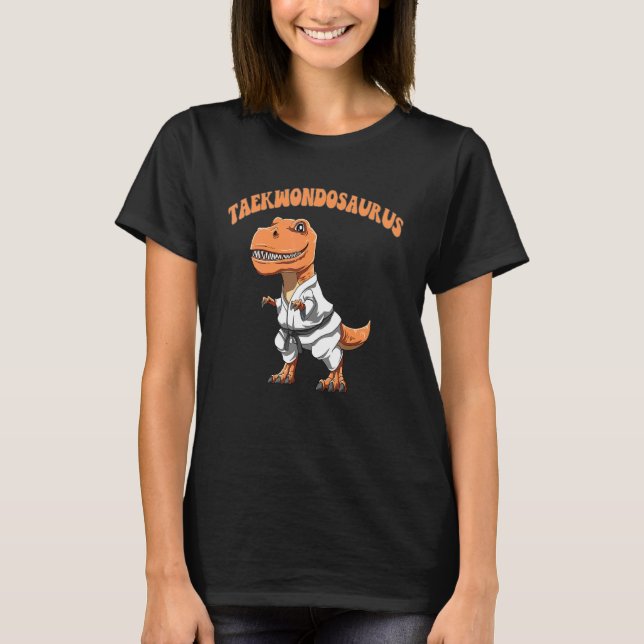 Camiseta Taekwondo Saurus Dinosaur TRex Loves Martial Art (Frente)