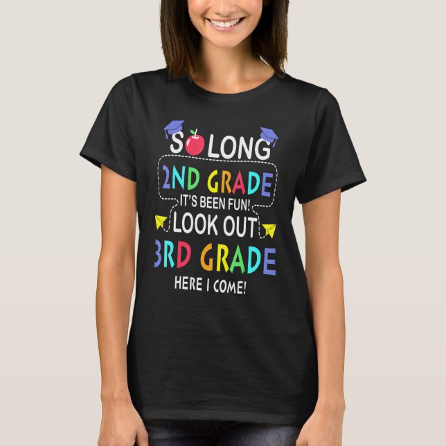 Camiseta Tão Longo segundo Olhe Em 3º Aqui Eu Vim Em Último (Frente)