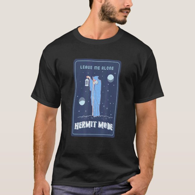 Camiseta Tarot Deixe-me Em Paz Modo Ermitão (Frente)