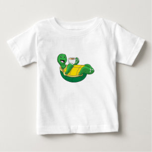 Camiseta Tartaruga com copo de café