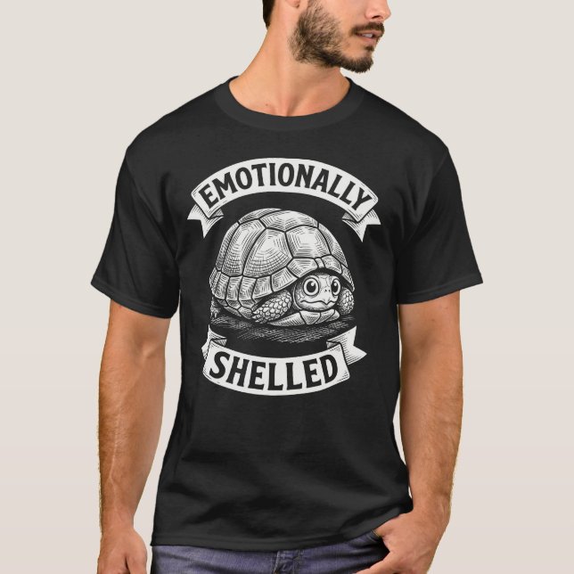 Camiseta Tartaruga Humoristicamente Emocionalmente Blindada (Frente)