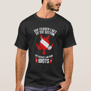 Camiseta Tartaruga Marinha Fofa Escapando de Idiotas no Mer