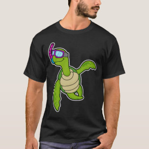 Camiseta Tartaruga Nadando com Snorkel