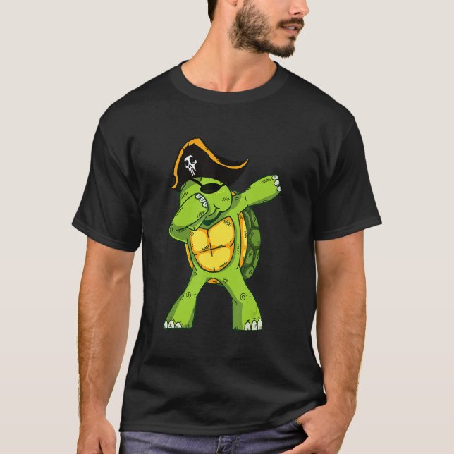 Camiseta tartarugas com chapéu de pirata (Frente)