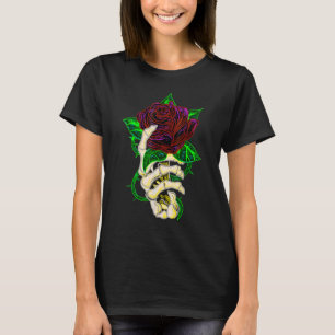 Camiseta Tatuagem com Rosa vermelha na mão do esqueleto