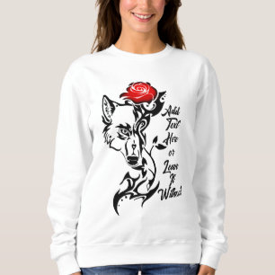 Camiseta Tatuagem Ela-Lobo Cabeça e Rosa vermelha