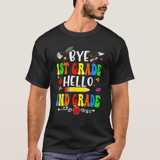 Camiseta Tchau 1rua Alô segundo Grau Primeiro Dia De Volta  (Frente)