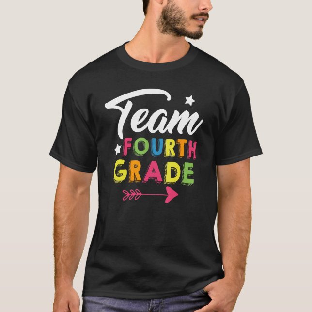 Camiseta Team Fourth 4th Grade School Boy Girl Classroom Cu (Frente)