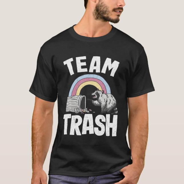 Camiseta Team Trash Rainbow Raccoon 2 (Frente)