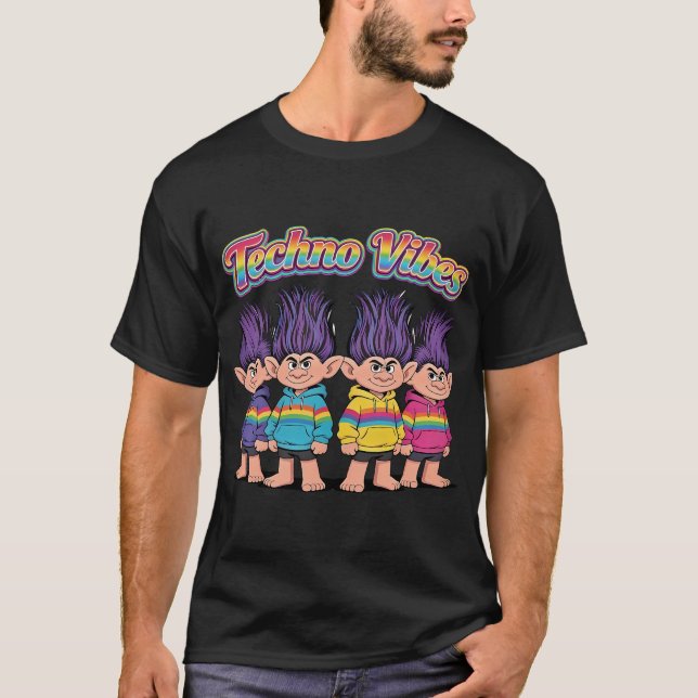 Camiseta Techno Vibes Troll Squad - Festa Rave Arco-Íris Re (Frente)