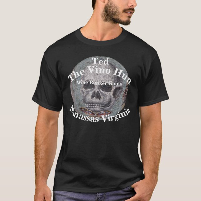 Camiseta Ted o Guia de Bunker de Vinho Vino Hun Vin  (Frente)