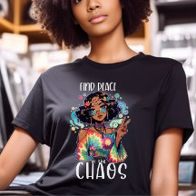 Tee da Tipografia de Boho - Encontrar Paz no Caos