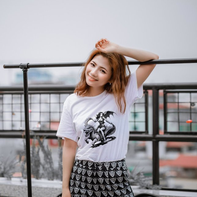 Camiseta Tee do Dragão Retro Pin-Up! (Retro Pin-Up Dragon Tee!)