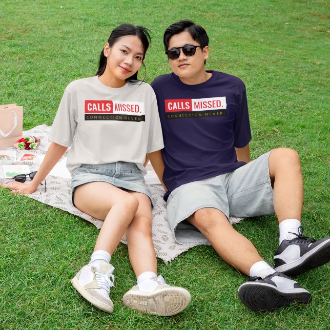 Camiseta Tee Gráfico de Bond Unshaken (The signal fades, but the bond doesn’t)