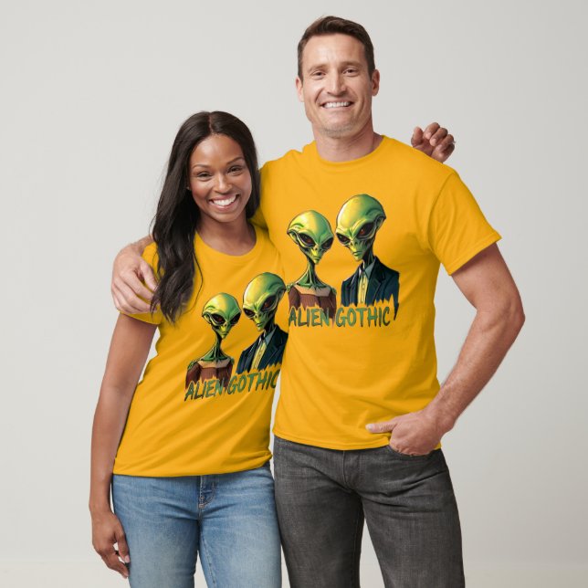 Camiseta Tee Retro Gótico de alienígena - Estilo fora deste (Unissex)