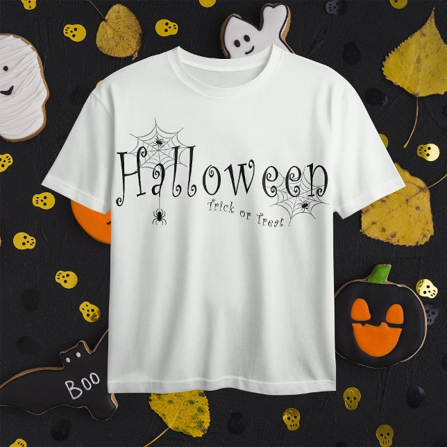 Camiseta Teias de aranha e aranhas sobre o Halloween (Criador carregado)
