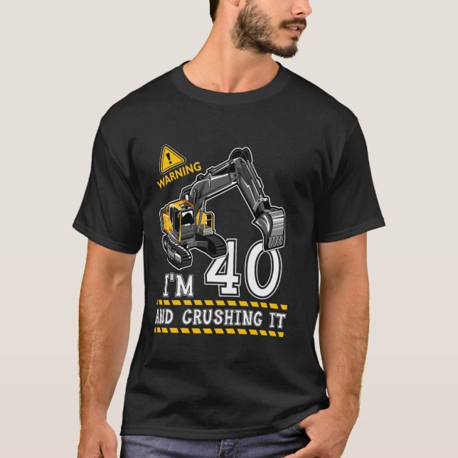 Camiseta Tema de Caminhão de Construção aniversário de 40 a (Frente)