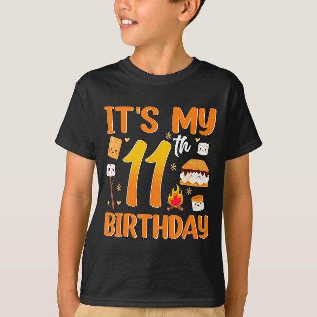 Camiseta tema de festa de 11 anos com s'more para aniversar (Frente)