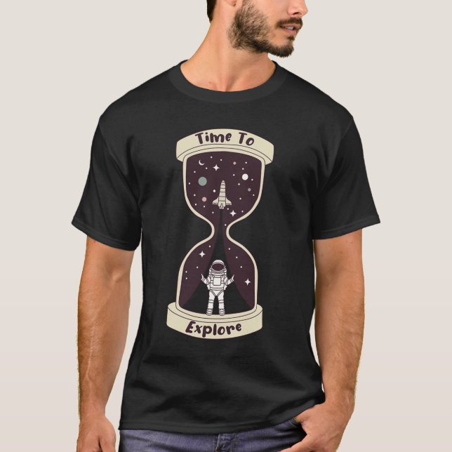 Camiseta Tempo Para Explorar Espaços Espaciais Da Astronaut (Frente)