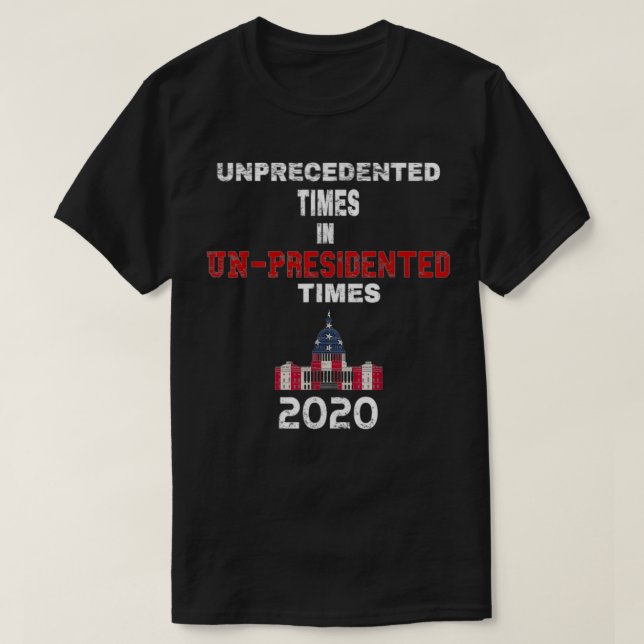 Camiseta Tempos Sem Precedentes na Universidade (Frente do Design)