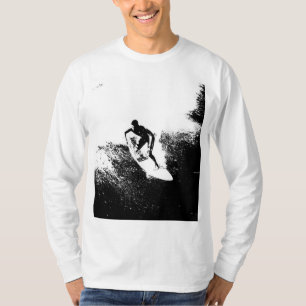 Camiseta Tendência para a Modelo de Surfer Elegante de Pop 