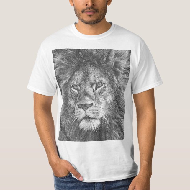 Camiseta Tendy Lion Face Moderna Modelo dos Homens (Frente)