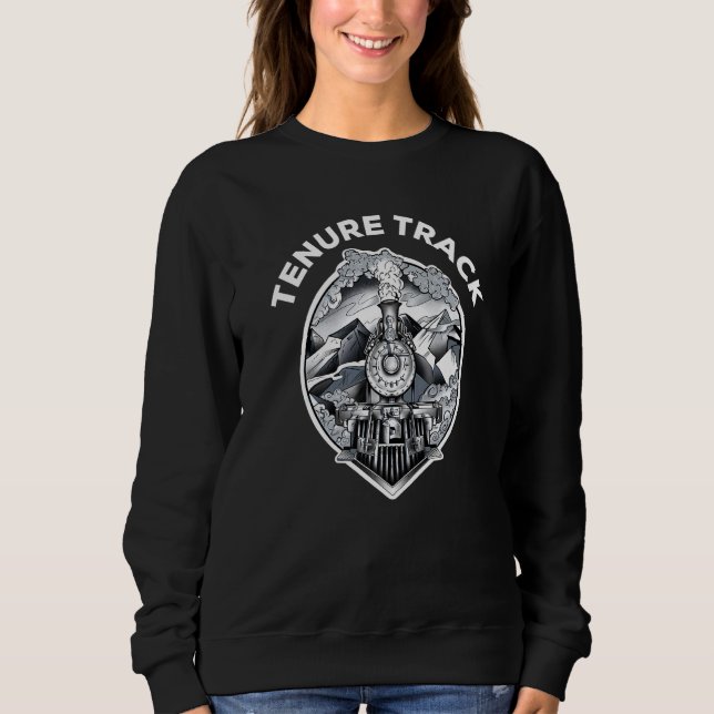 Camiseta Tenure Track  Train  Tenured Professor Teacher (Frente)