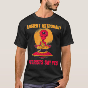 Camiseta Teóricos Antigos Astronautas De Yoga Dizem Sim Ali