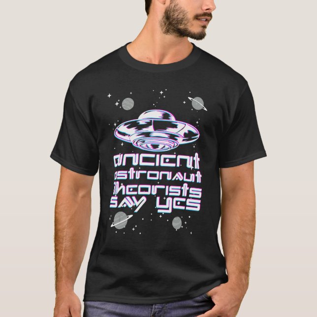 Camiseta Teóricos Antigos Astronautas Ufo Planetas Espaciai (Frente)