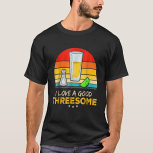 Camiseta Tequila Eu Amo Um Bom Trio Bebendo Barman