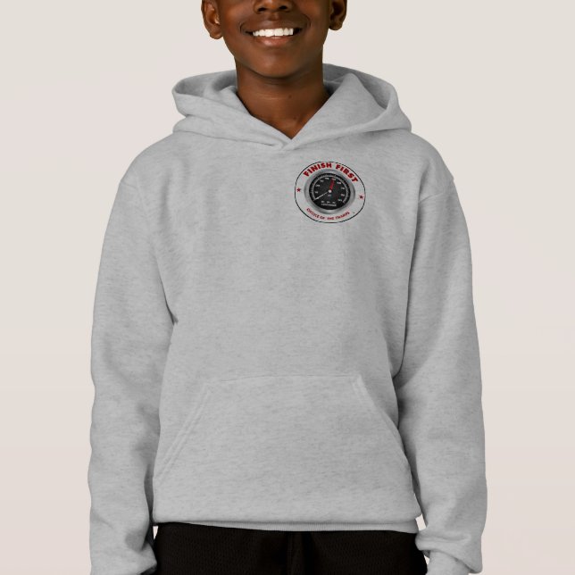 Camiseta 'Termine Primeiro' Tach Boy's Capuz (Frente)