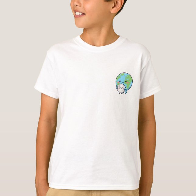 Camiseta Terra Fofa Abraçando a Lua Crianças (Frente)
