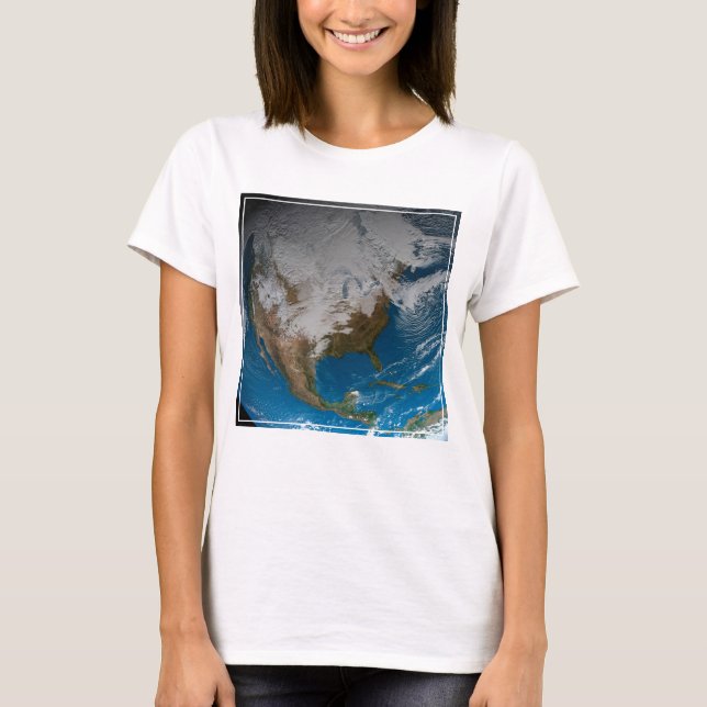 Camiseta Terra Inteira Com Nuvens Simuladas Sobre A América (Frente)