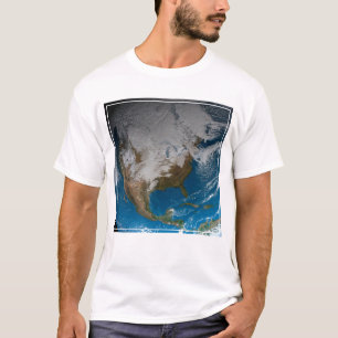 Camiseta Terra Inteira Com Nuvens Simuladas Sobre A América