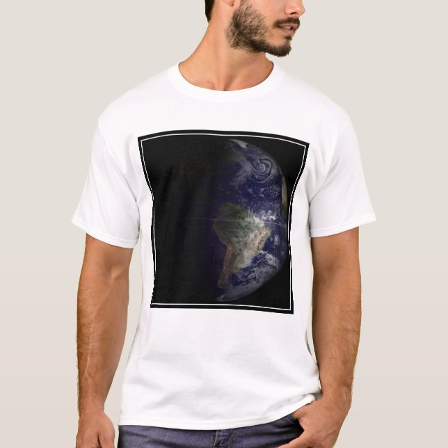 Camiseta Terra No Equinócio. (Frente)