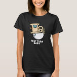 Camiseta Teste Tuba Baby Funny Science Tuba Pun Dark BG<br><div class="desc">Teste Tuba Baby Funny Science Tuba Pun apresenta um tuba fofo na fralda de bebês com um pacificador na boca. Presente perfeito para família e amigos que adoram trocadilhos de música científica fofa.</div>