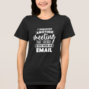 Camiseta Teto Gráfico Sarcástico - Engraçado Sobrevivido a