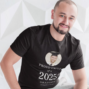 Camiseta Texto Branco Negrito Tio Orgulhoso do Formando 202