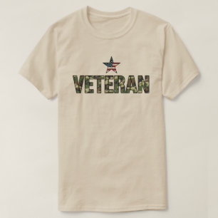 Camiseta Texto Camuflado de Veterano dos EUA