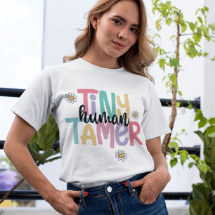 Camiseta Texto Colorido Pequeno Tamer Humano Cugado